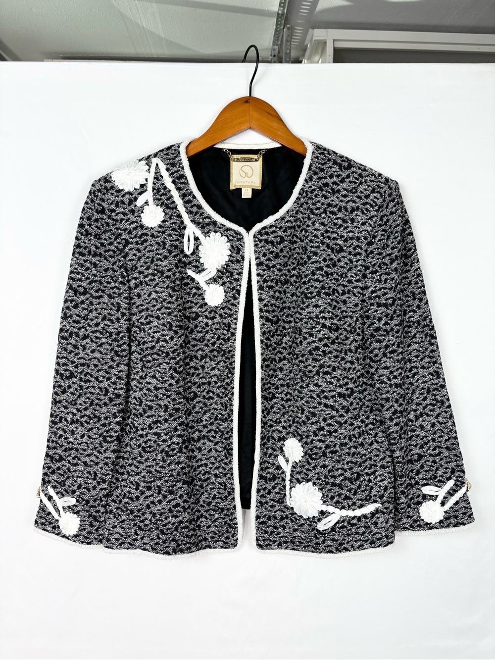 Vintage St John Couture Tweed Jacket Floral Size 14 Black White Knit USA Pearl